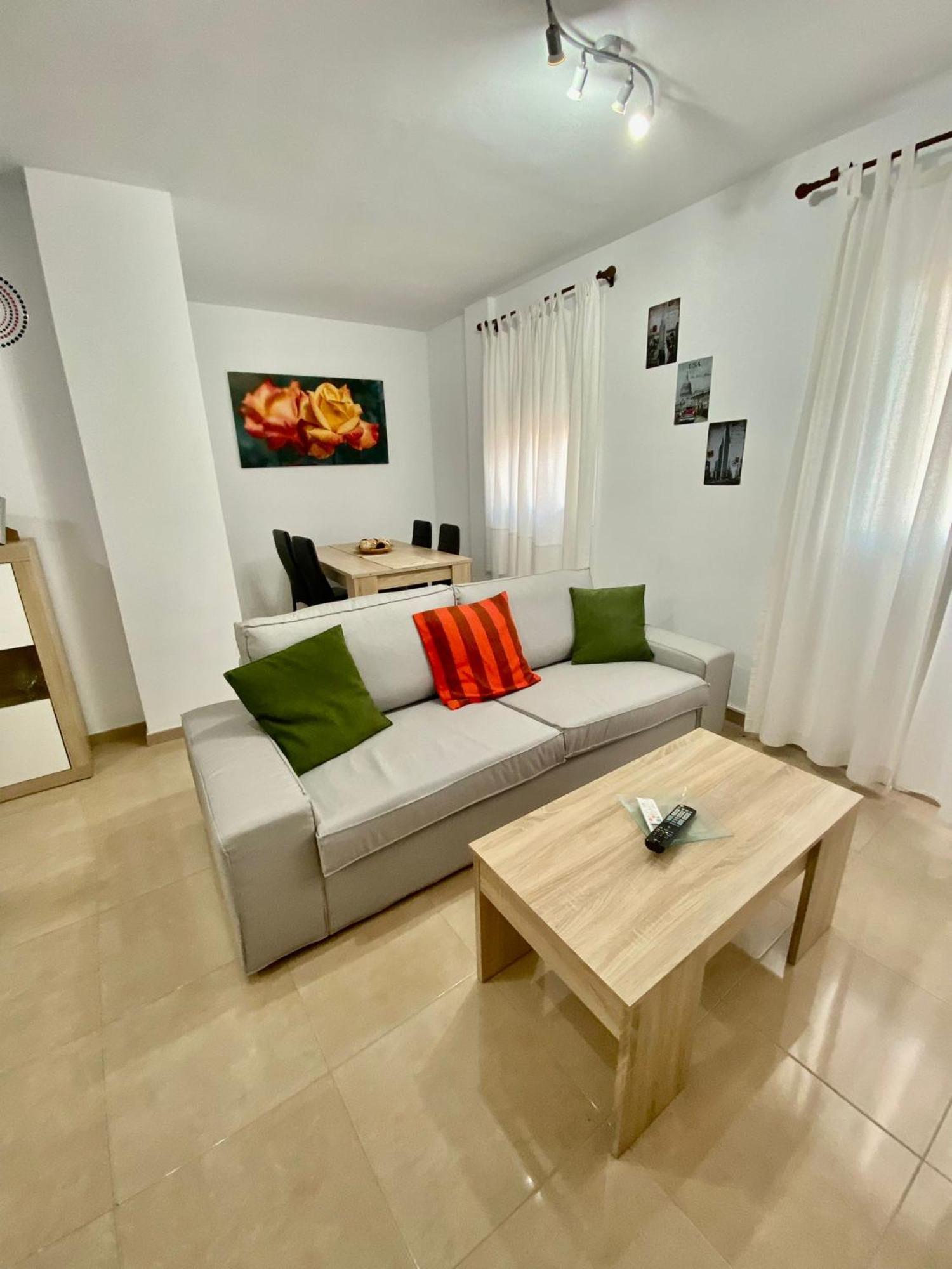 “smile Nerja” Chic With Wifi, 4 Guests Apartment