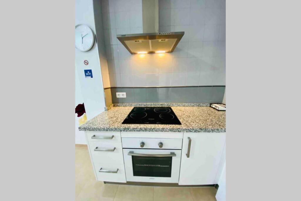 Apartment “smile Nerja” Chic With Wifi, 4 Guests Nerja