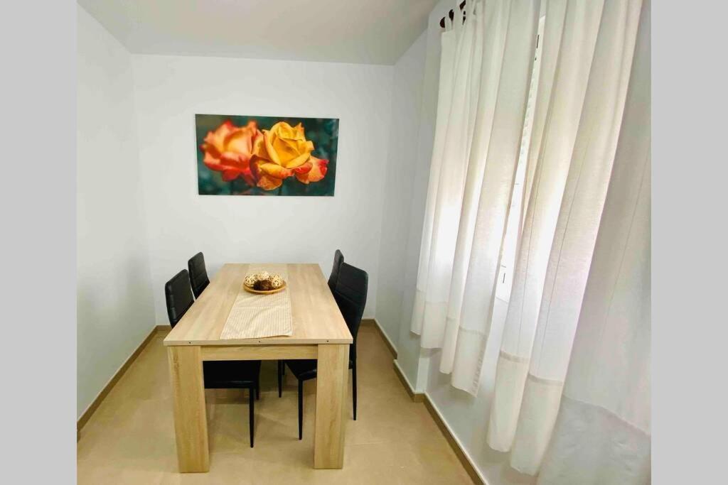 “smile Nerja” Chic With Wifi, 4 Guests Apartment *